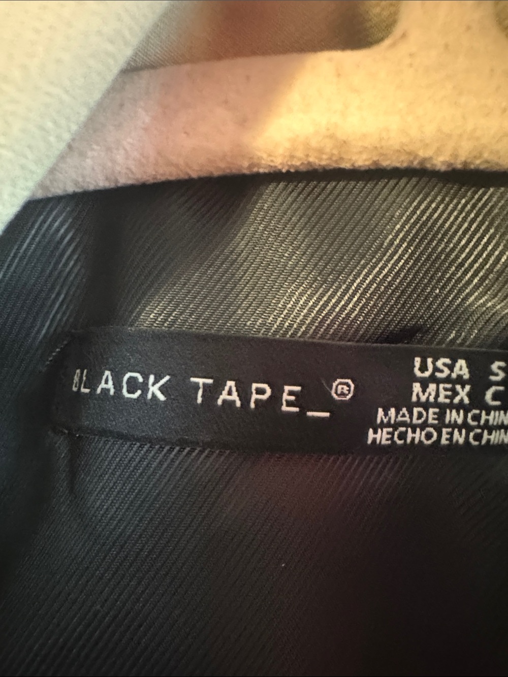 Black Tape_ Tan Sleeveless Trench Coat Blazer - Picture 4 of 5